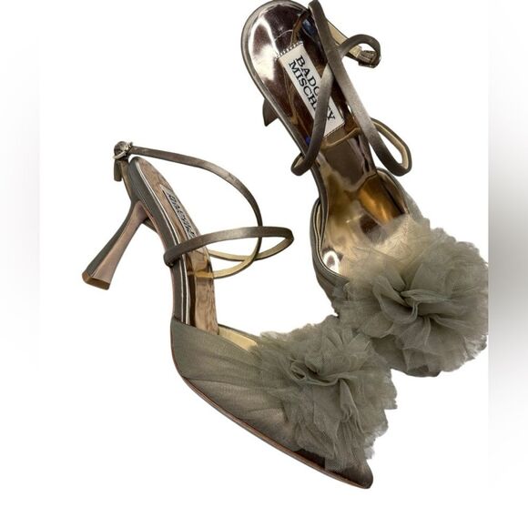 NWT BADGLEY MISCHKA tulle flower pointed toe heels size 6 - Picture 5 of 10